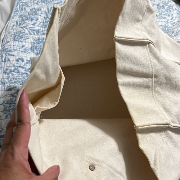 Dewdrop Canvas Tote with Leather handles - Picture 6 of 12